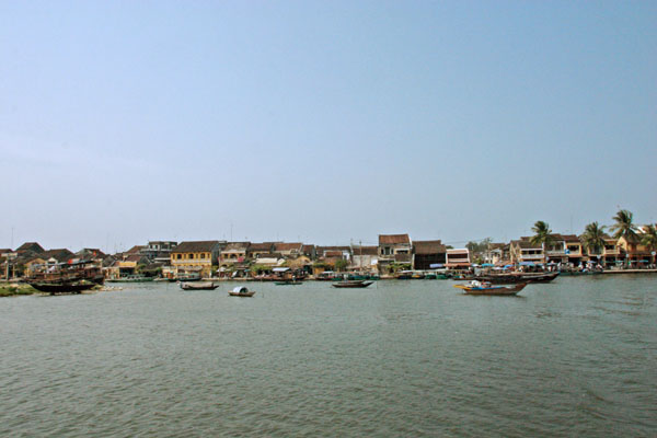 &copy John Lancaster