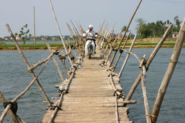 &copy John Lancaster