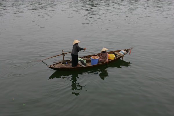 &copy John Lancaster