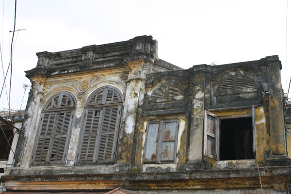 &copy John Lancaster