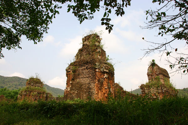 &copy John Lancaster